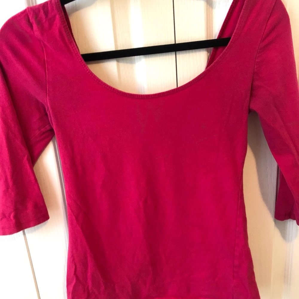 Scoop Neck Three Quarter Sleeve